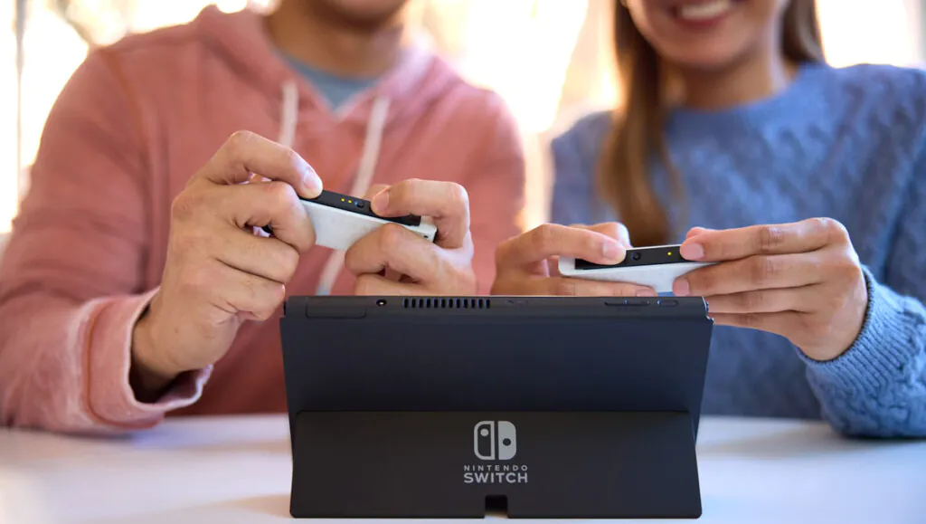 Nintendo-Switch OLED Model 2 Players