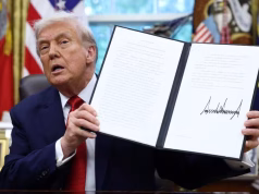 Trump menandatangani Perintah Menjual TikTok di AS, Jualan Dinilai pada USD14 Billion